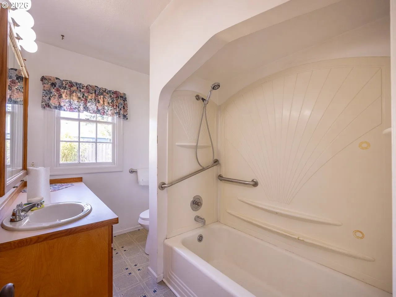 Bathroom-Hall