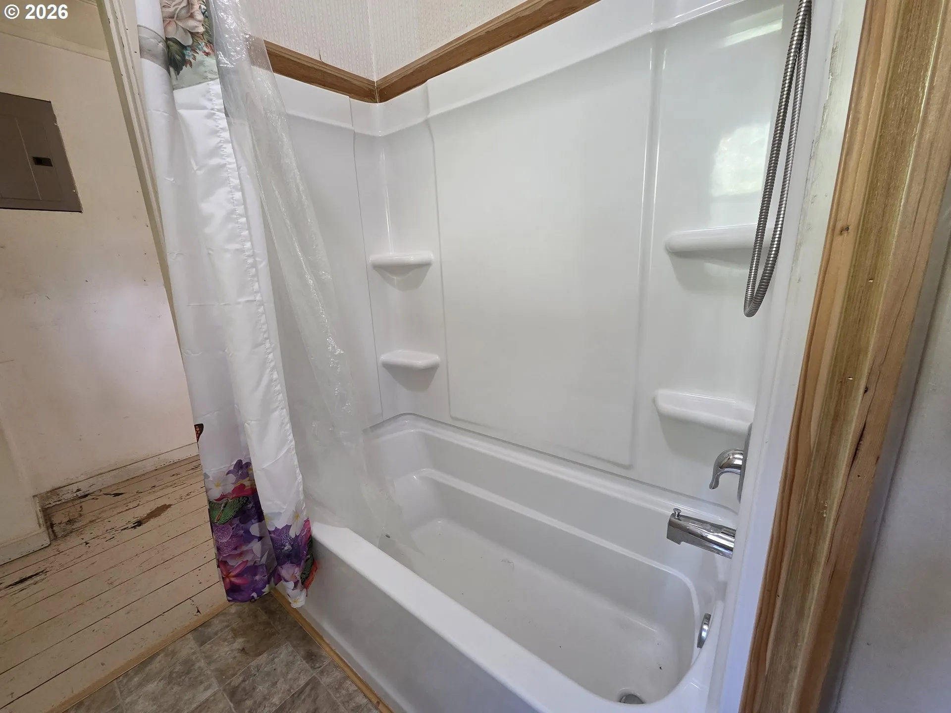 Bathroom-Lower