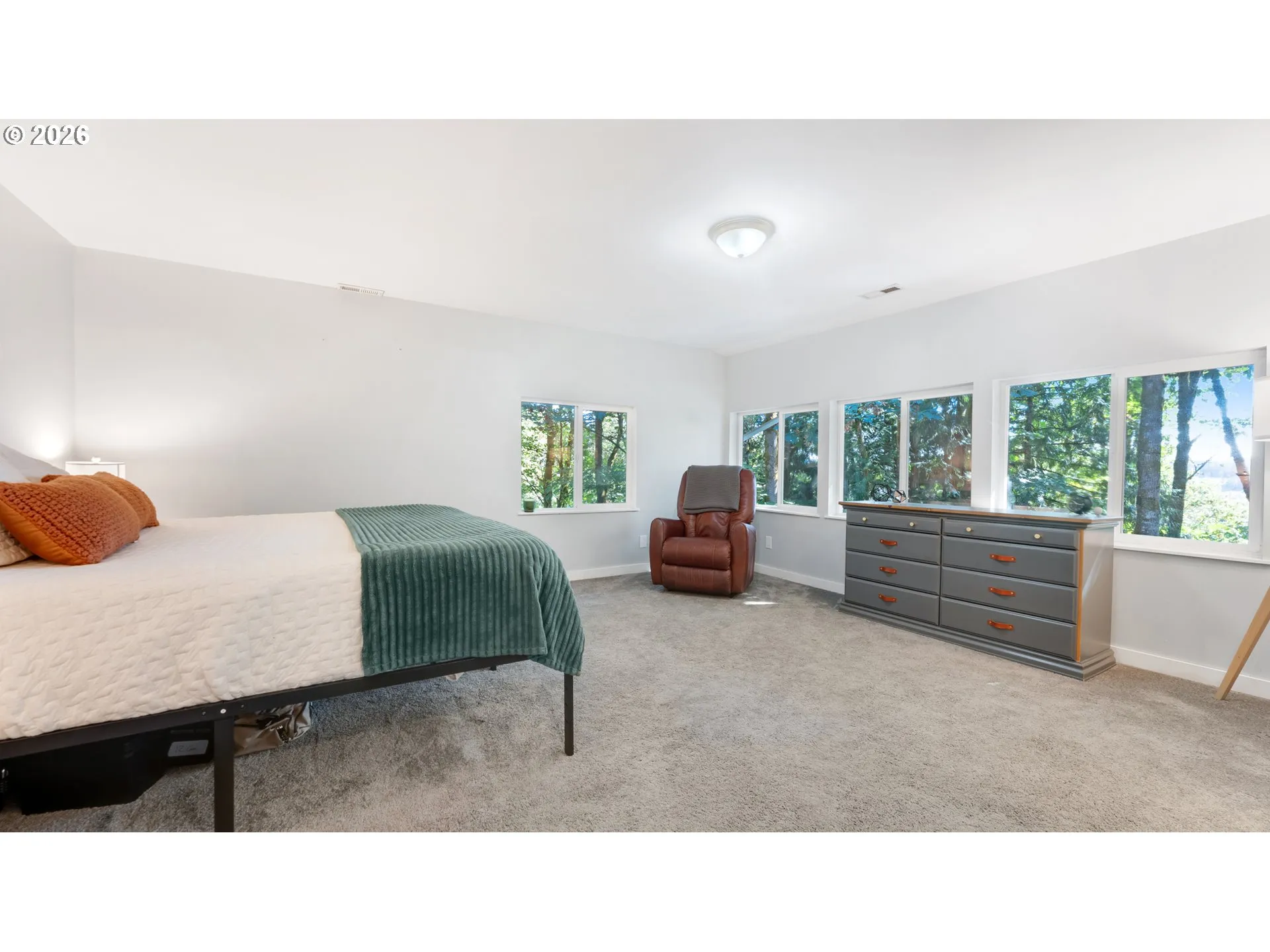 Primary Bedroom-Upper