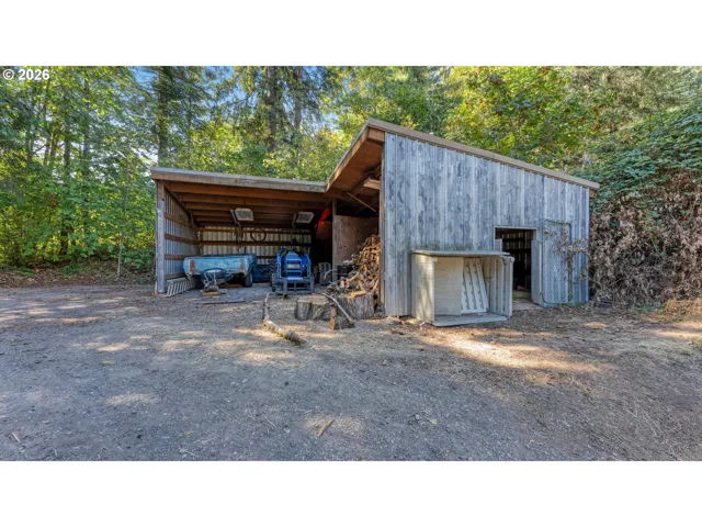Shed