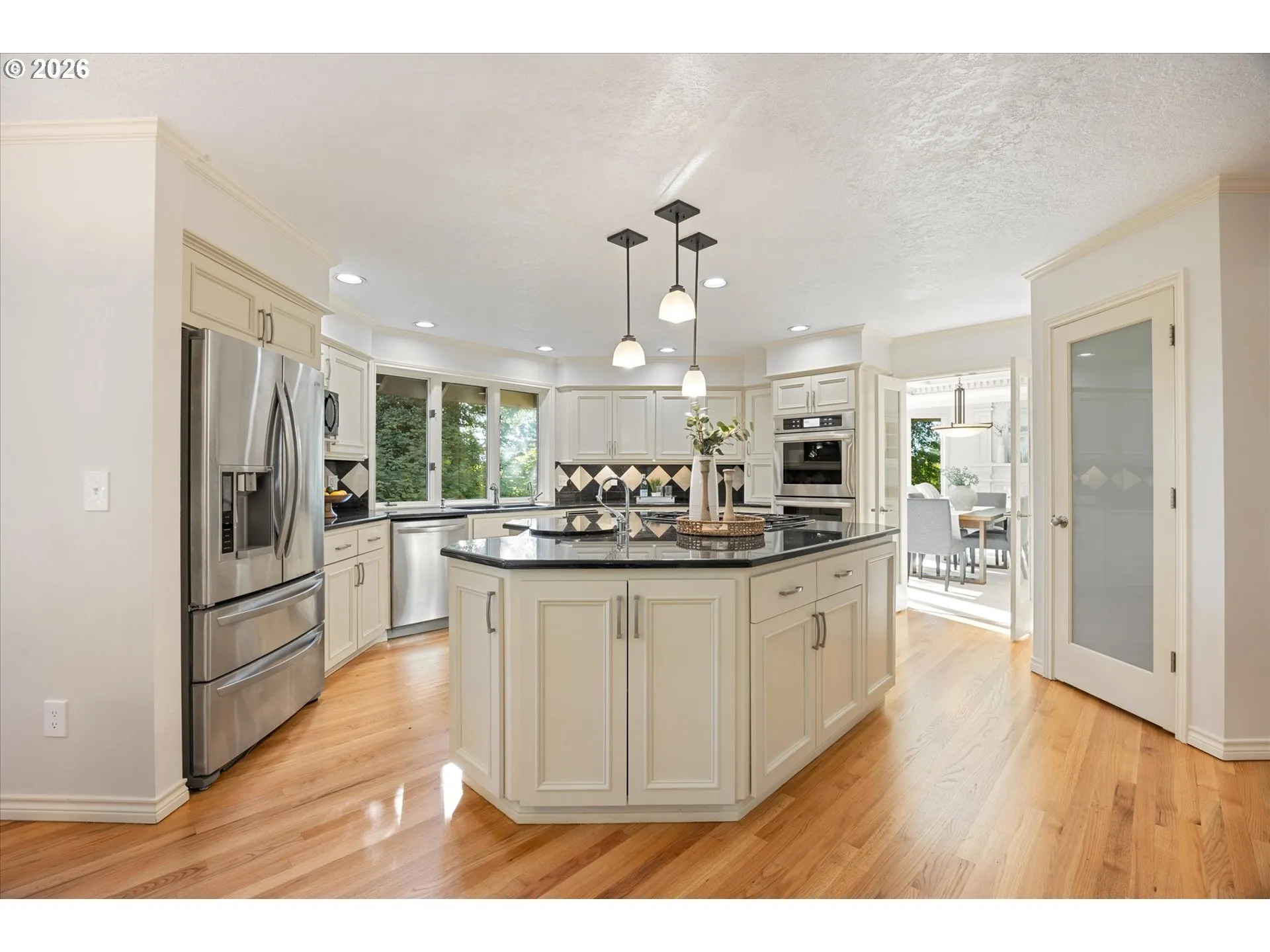 Kitchen-Cooking Island