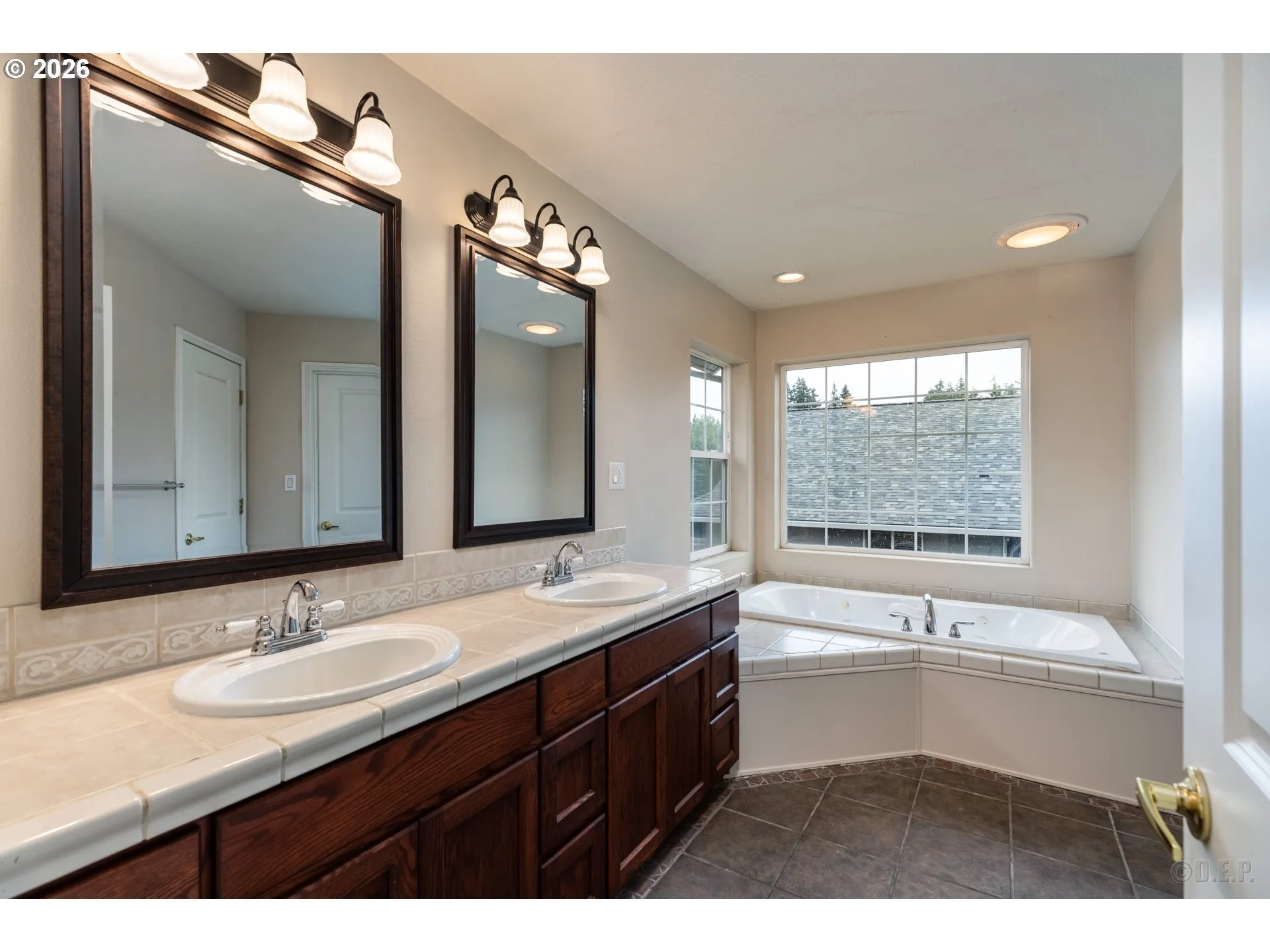 Bathroom, Attached-Double Sinks
