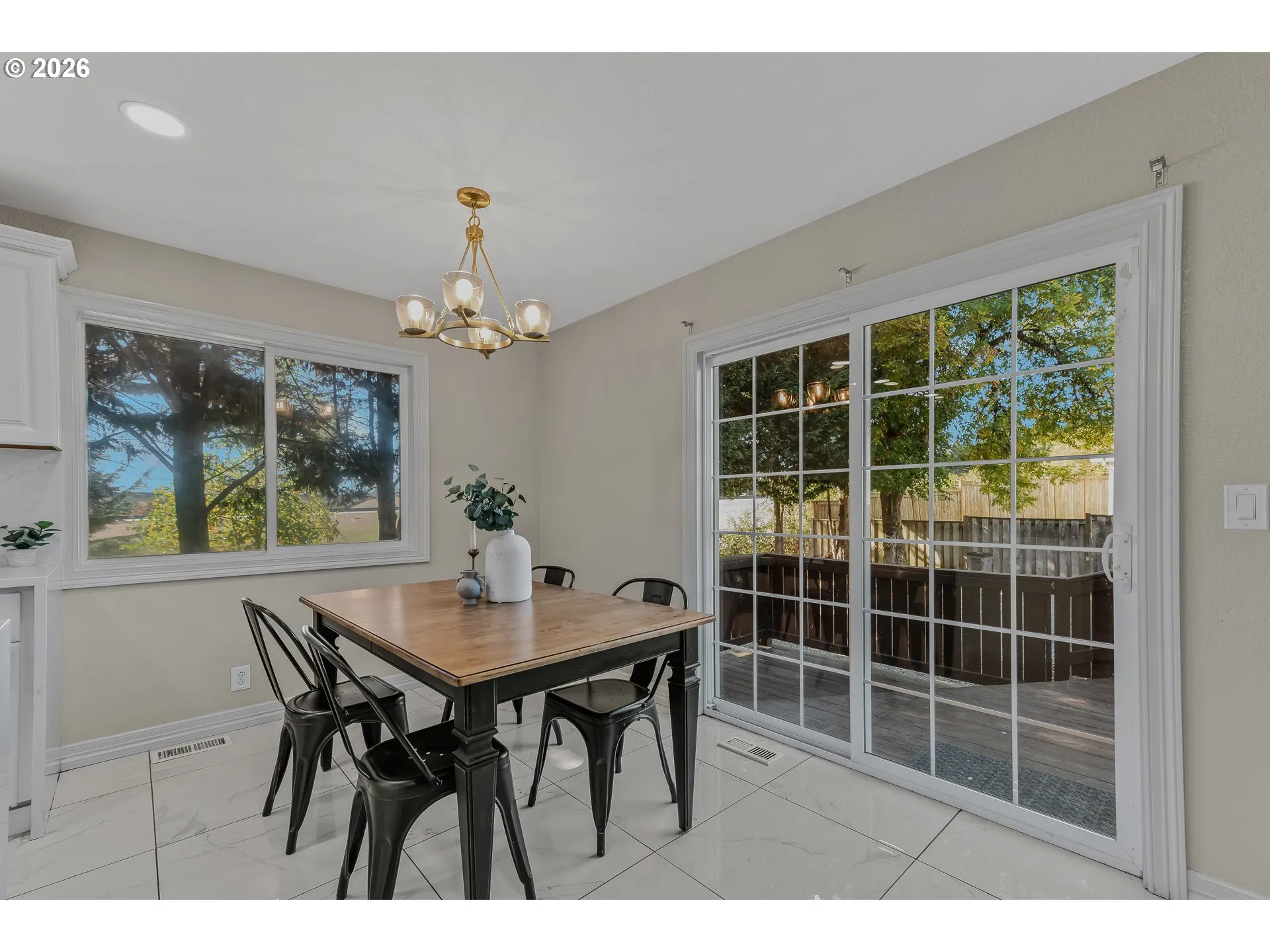 Kitchen-Eating Area