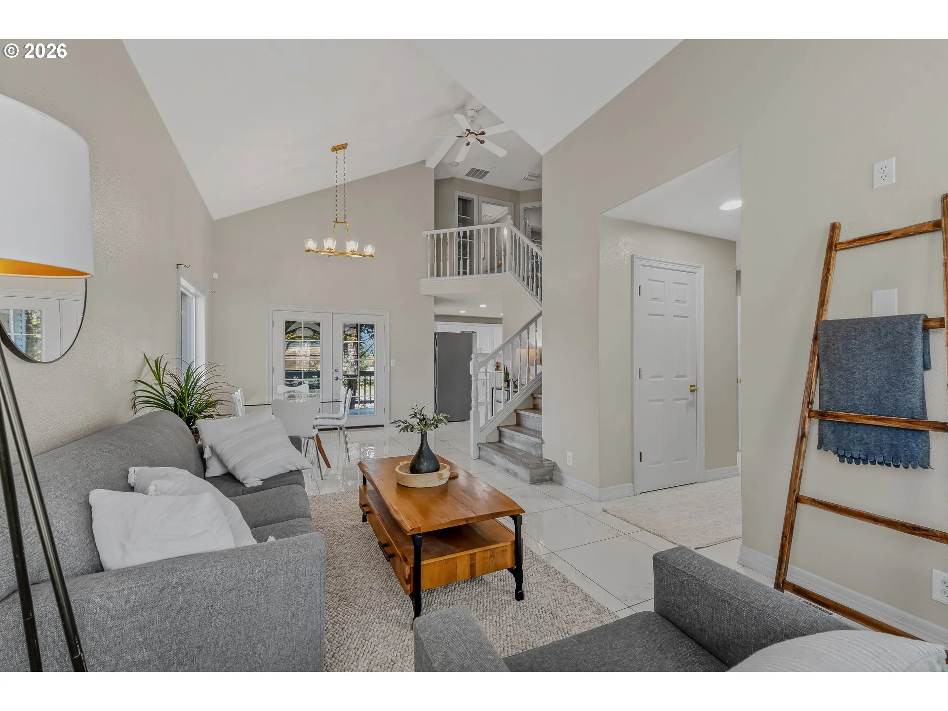 Living Room-Vaulted Ceilings