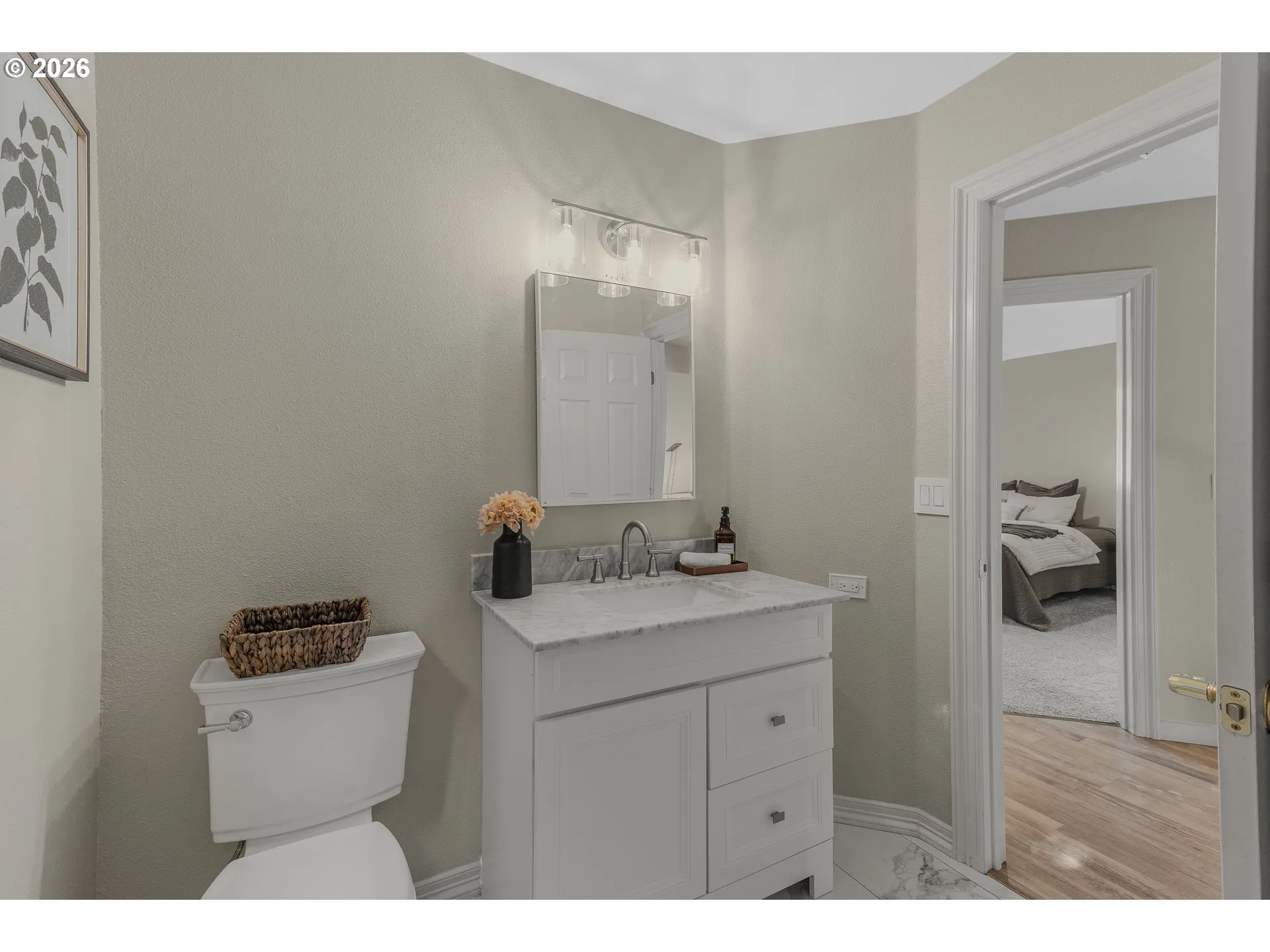 Bathroom-Upper