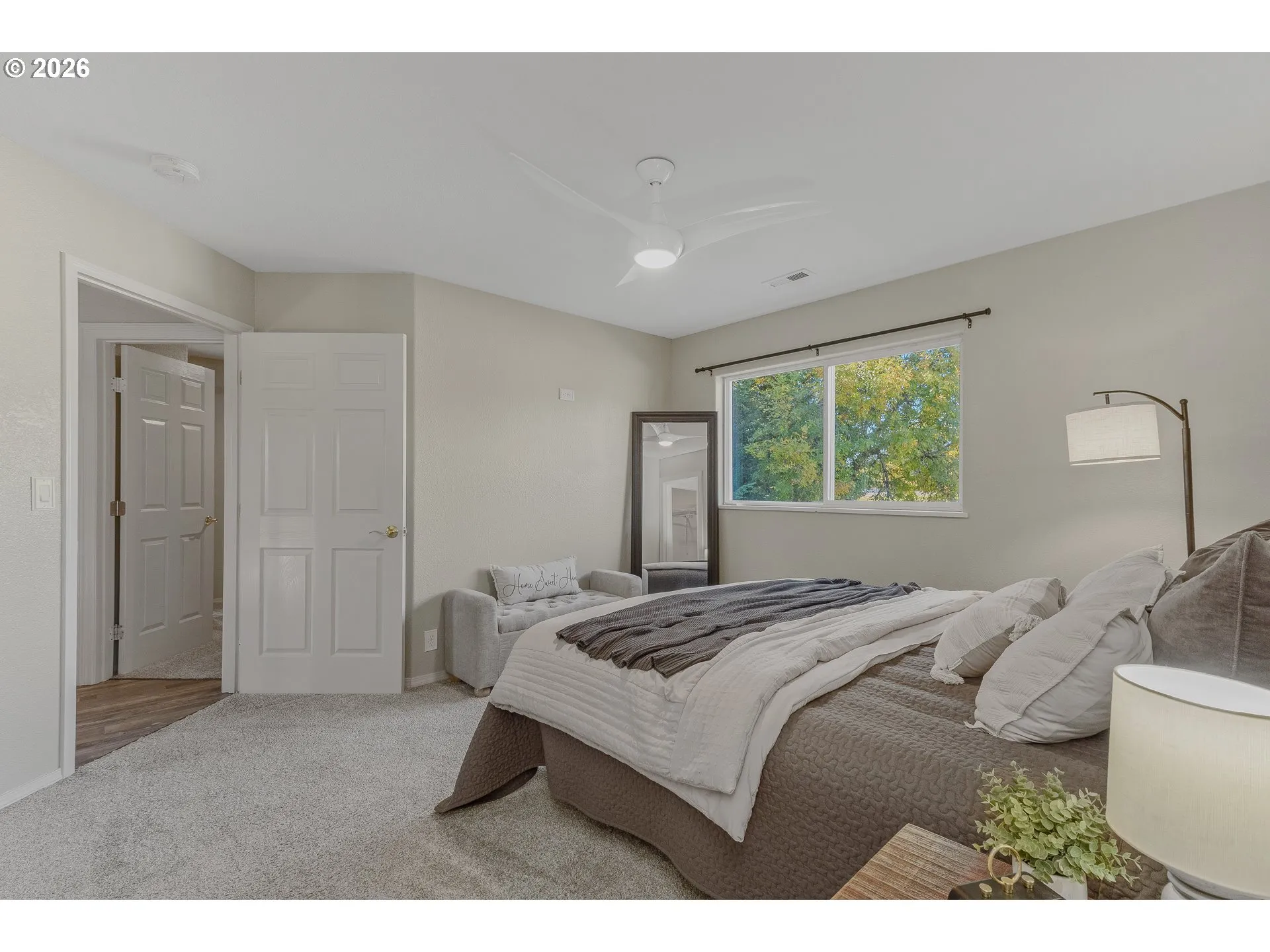 Primary Bedroom-Upper