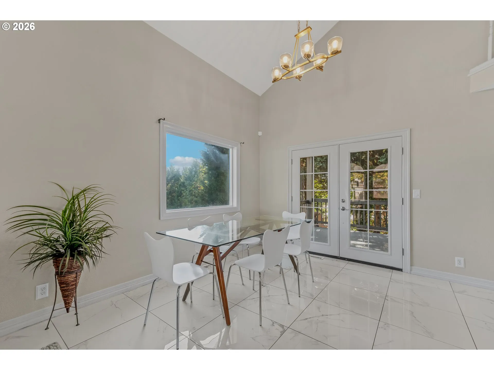 Living Room/Dining Room