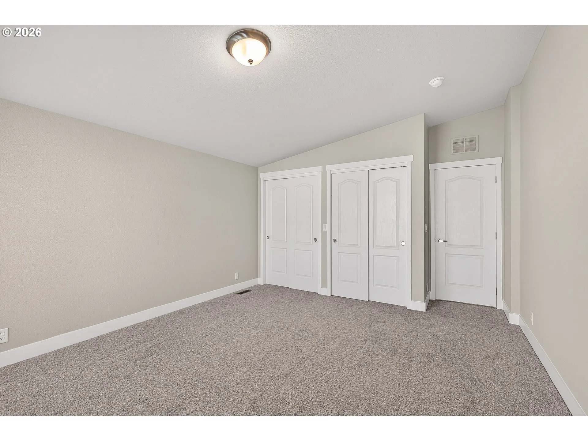 Bedroom, Primary