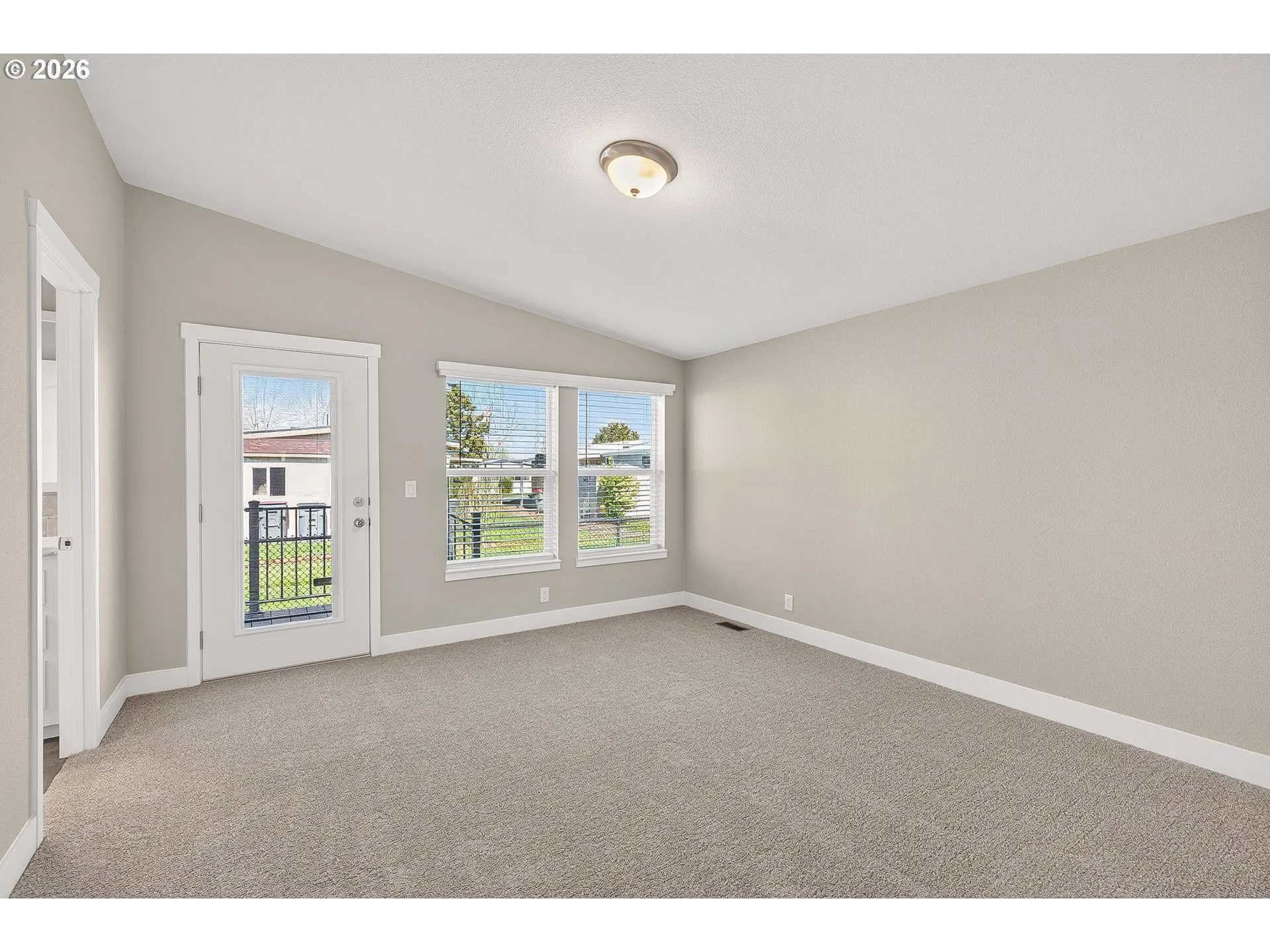 Bedroom, Primary