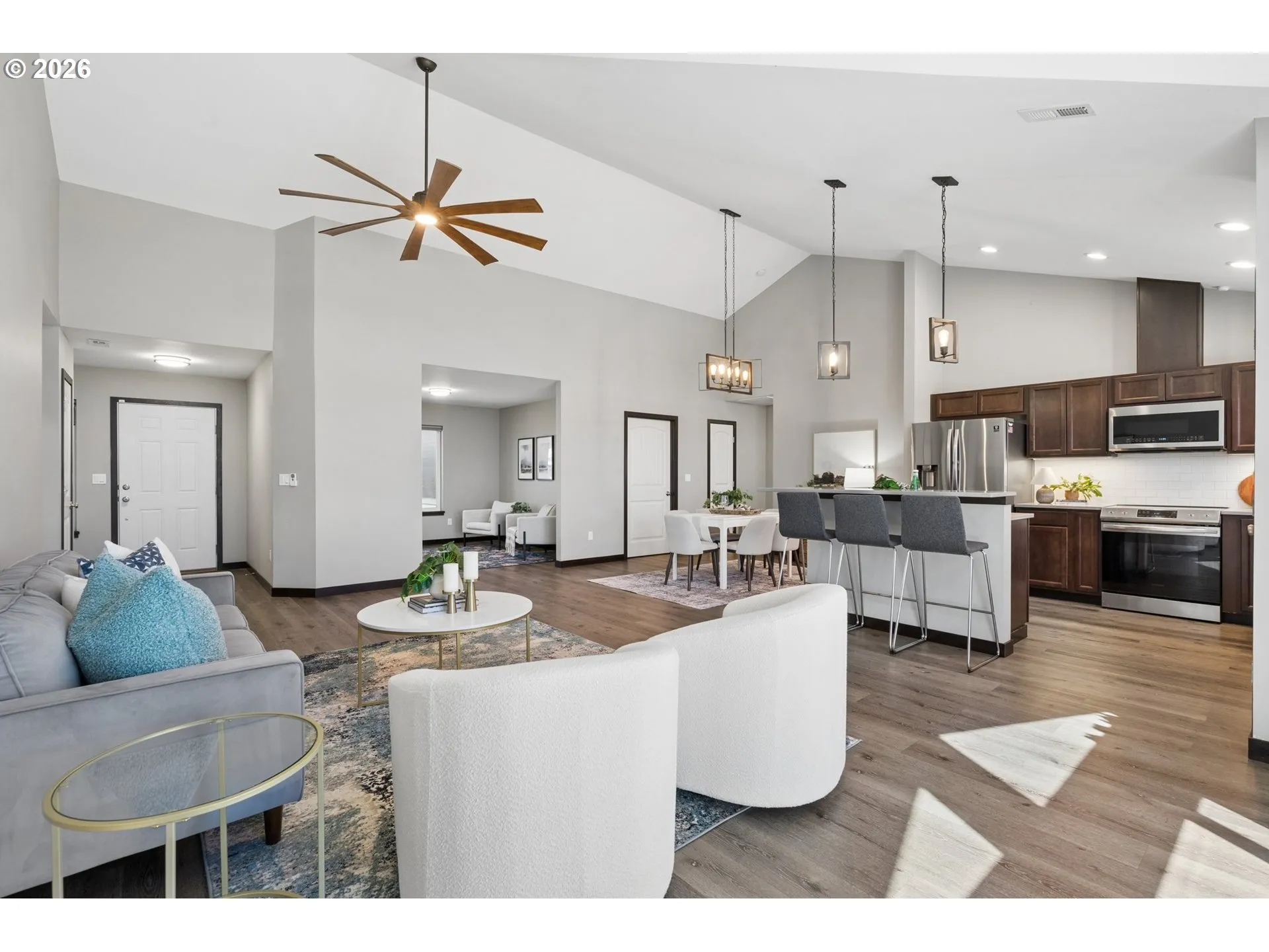 Kitchen/Living Room-Wide Angle/Fisheye