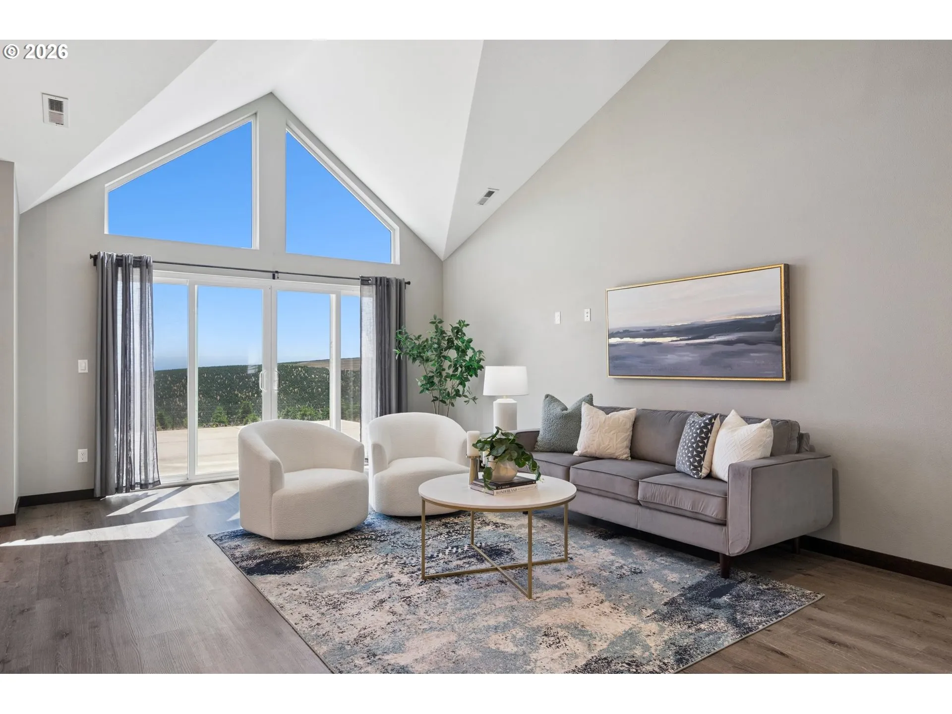 Living Room-Vaulted Ceilings