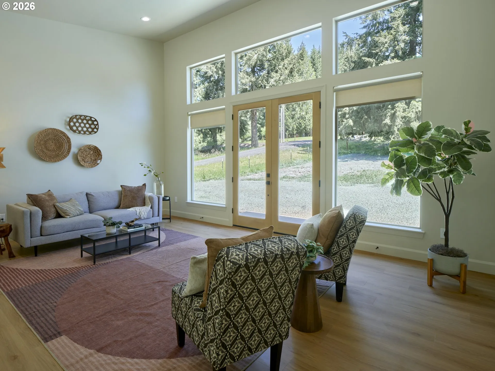 Living Room-Vaulted Ceilings