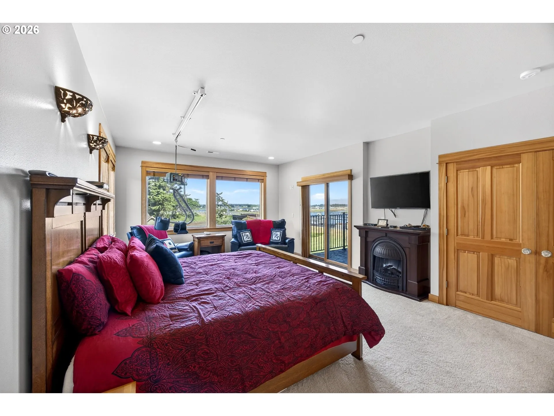 Bedroom, Owner's Suite