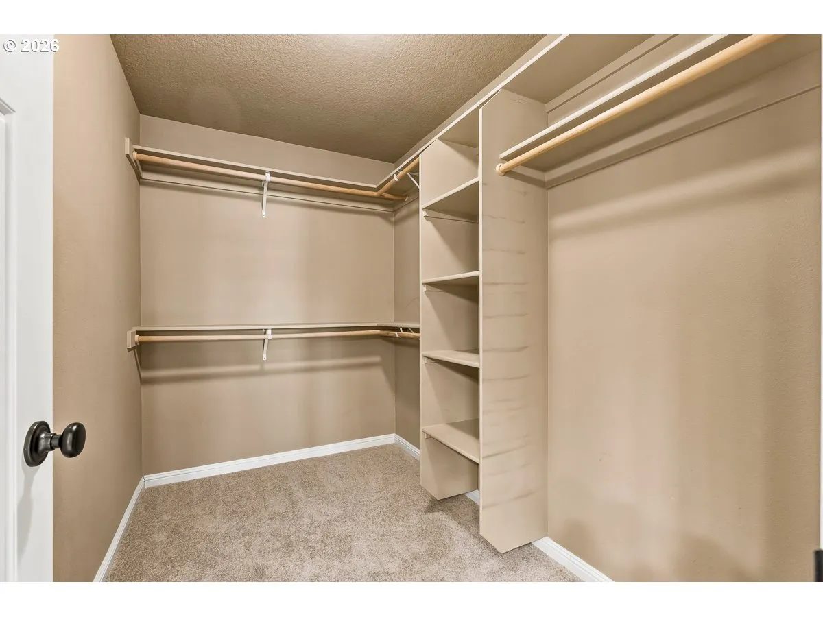 Bedroom, Primary-Walk-In Closet
