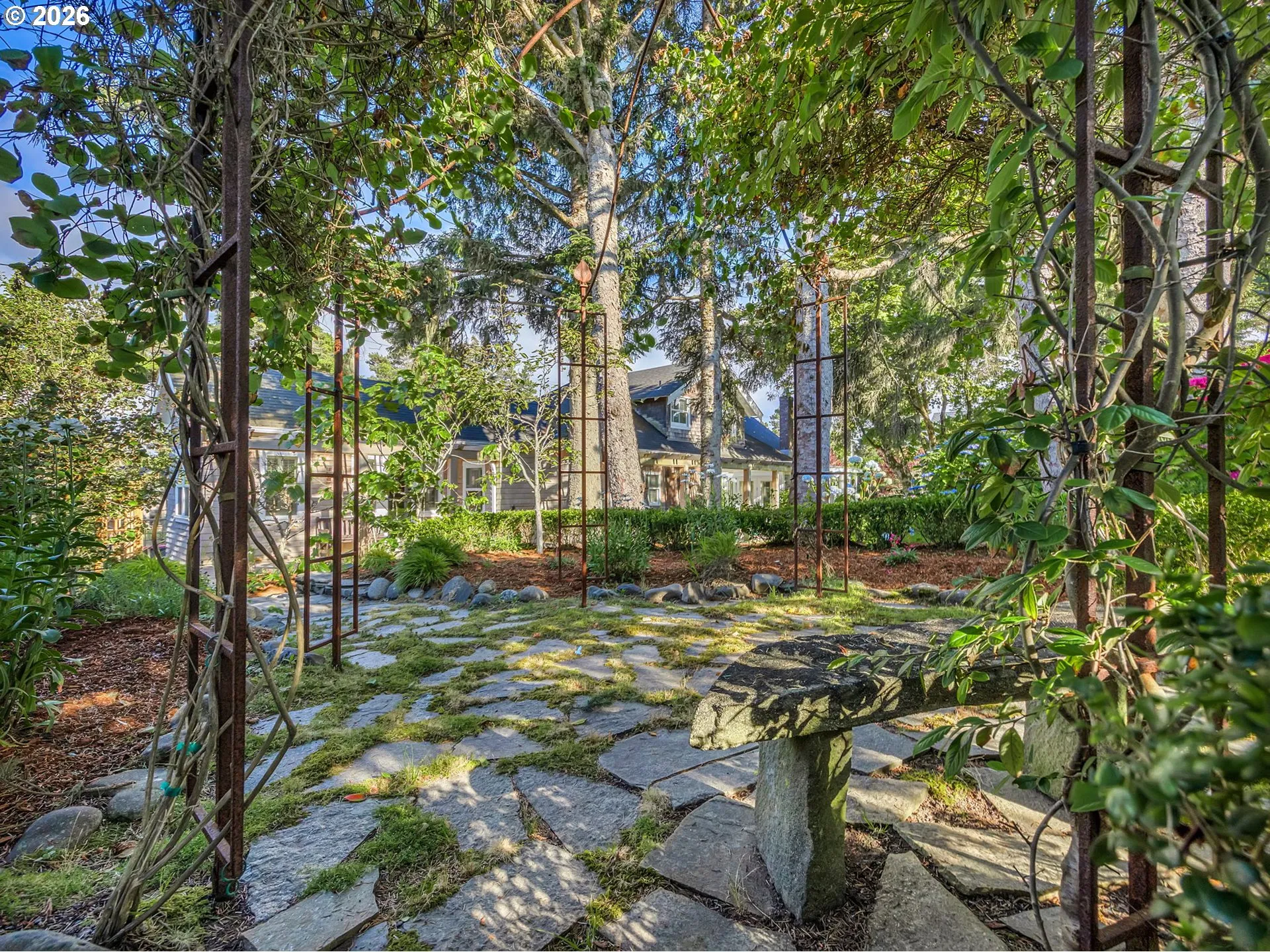 Yard-Back