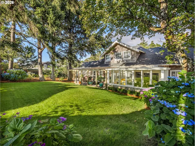 Yard-Back