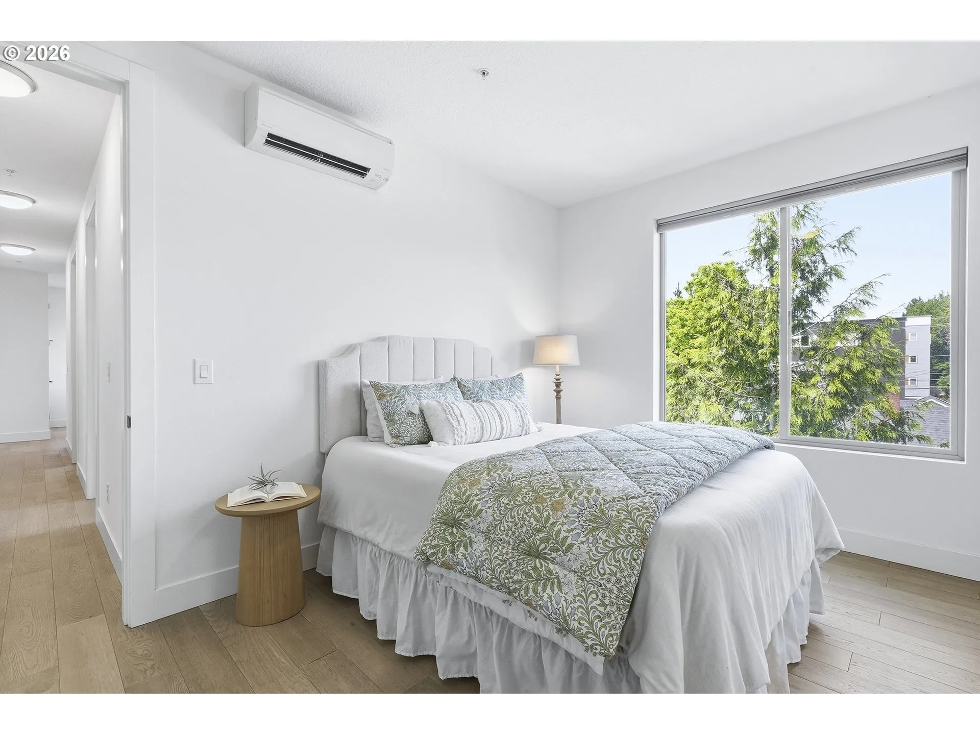 Bedroom, Primary