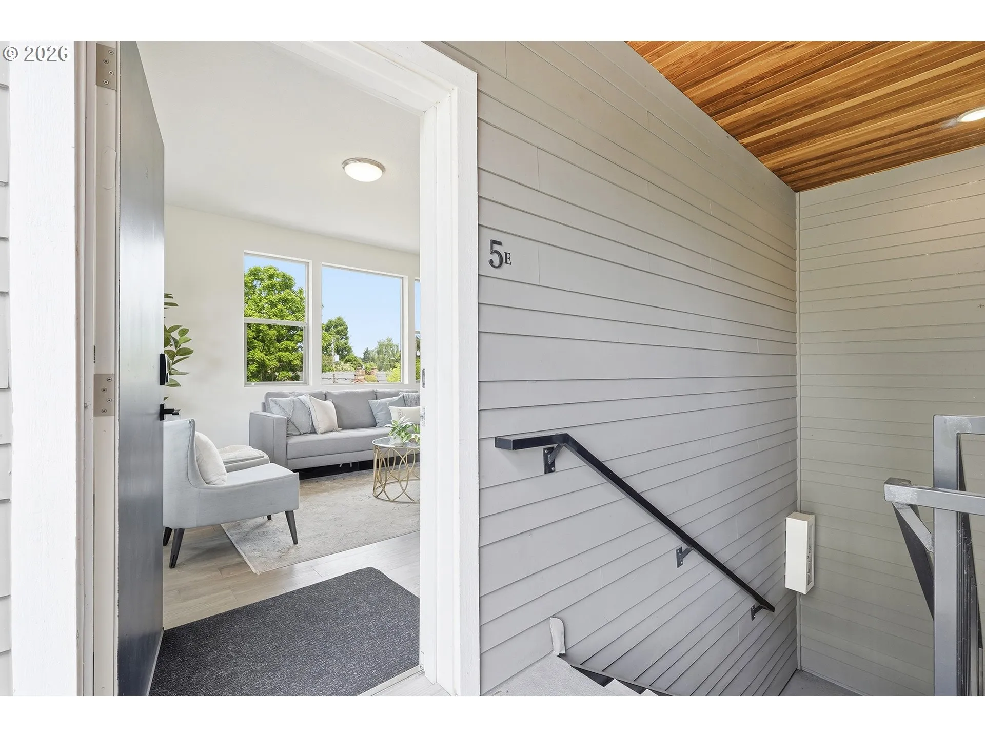 Entrance/Foyer