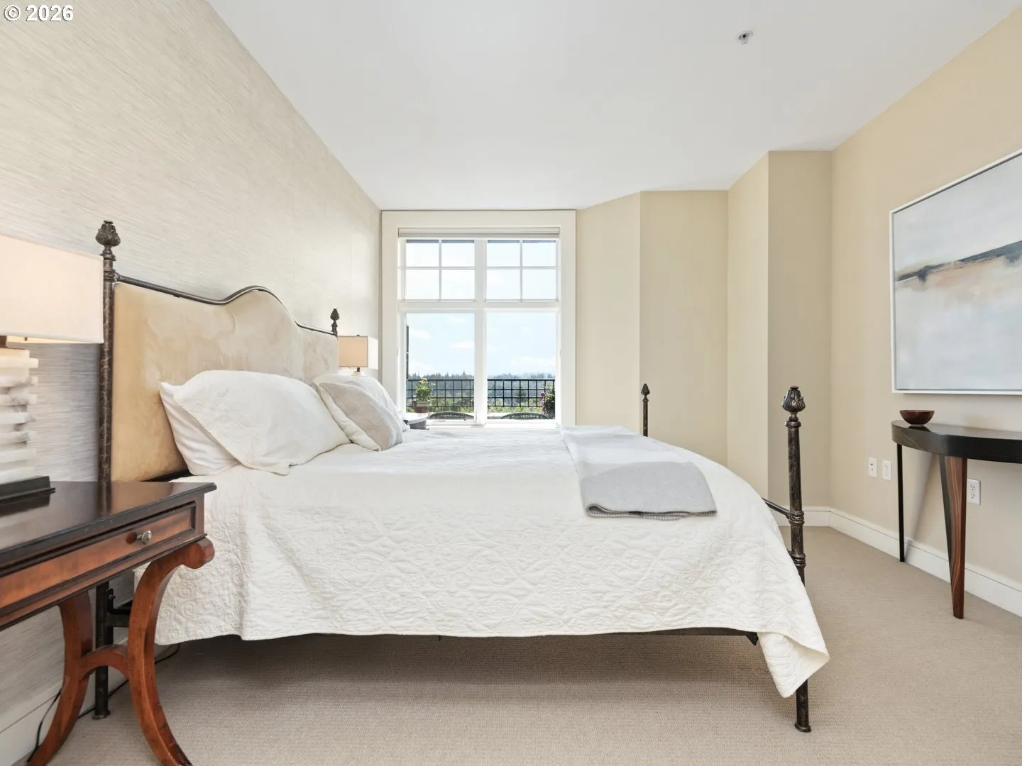 Bedroom, Primary