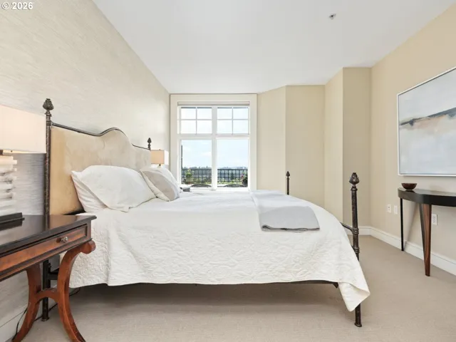 Bedroom, Primary