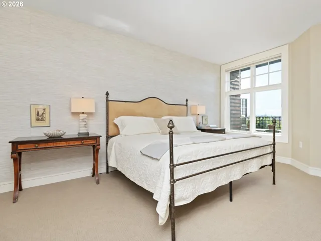 Bedroom, Primary