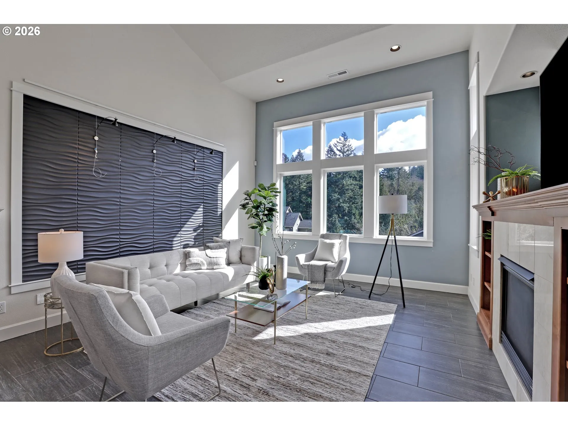 Living Room-Fireplace