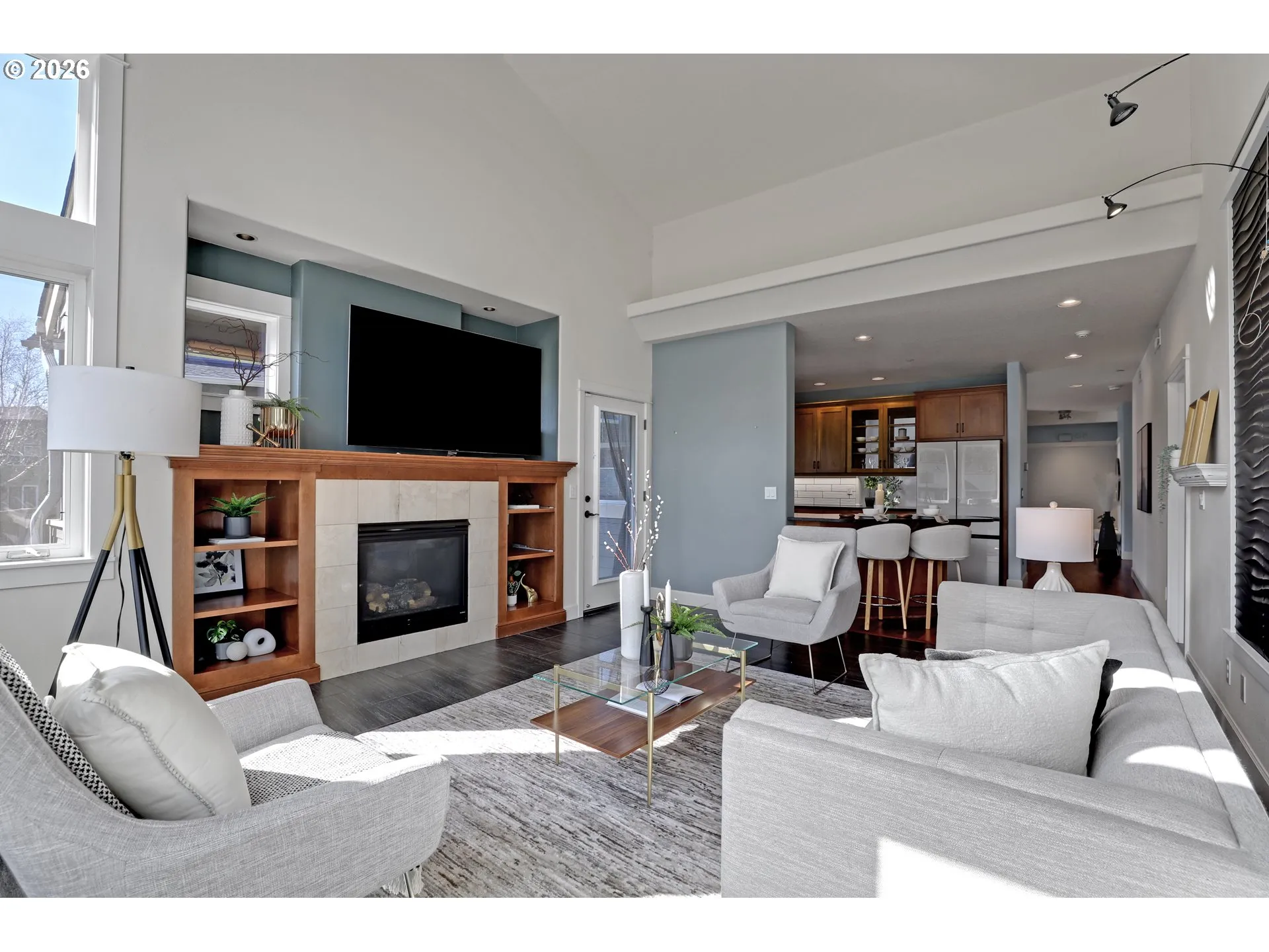 Living Room-Vaulted Ceilings