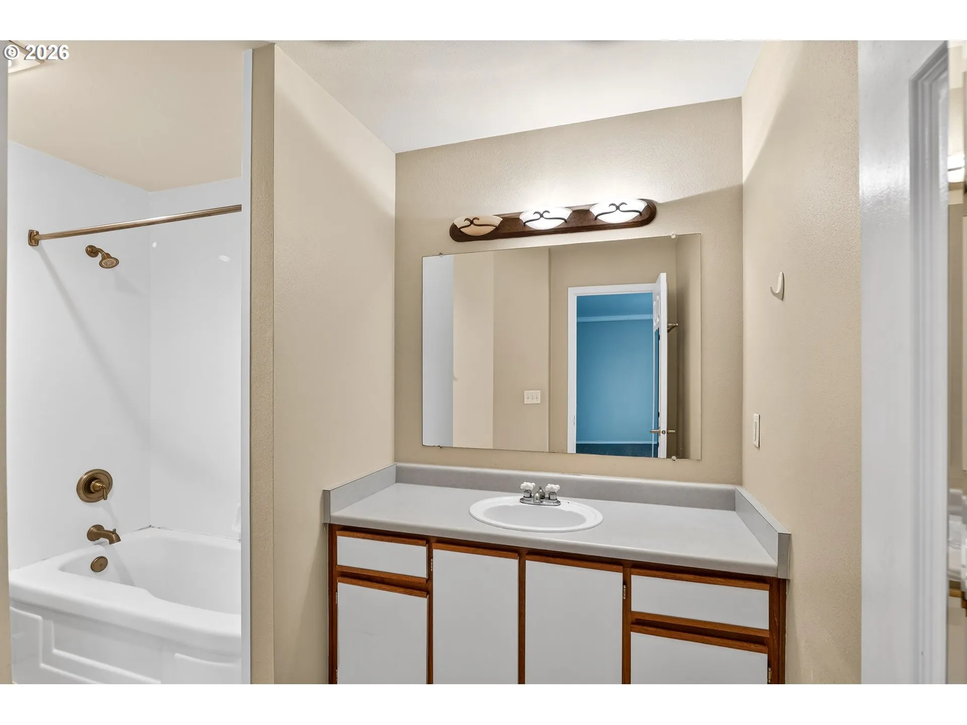 Bathroom, Attached