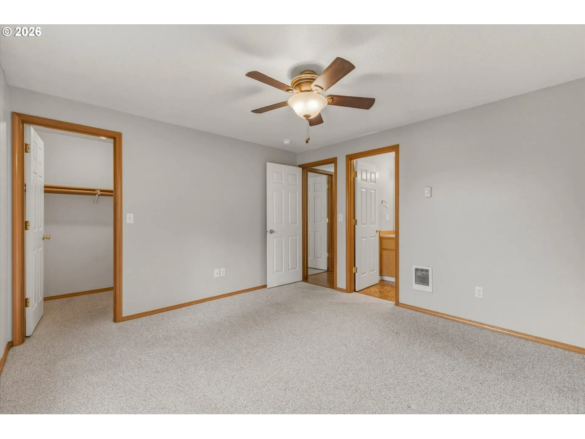 Bedroom, Primary