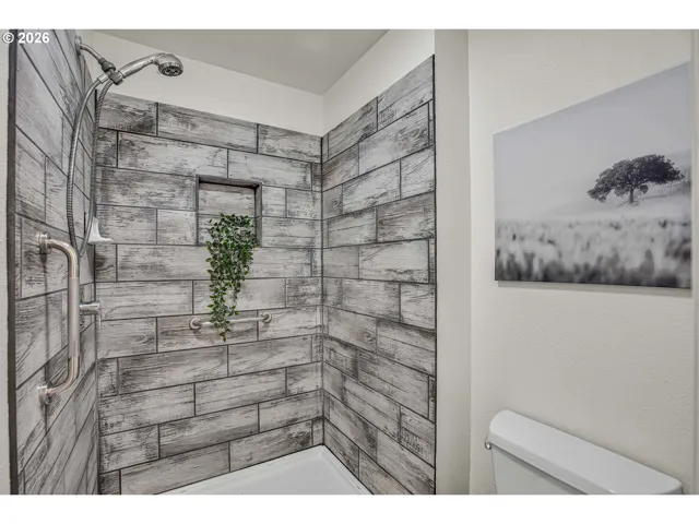 Primary Bedroom-Attached Bathroom