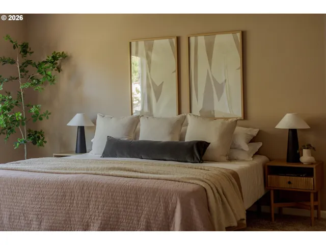 Bedroom, Primary-Upper