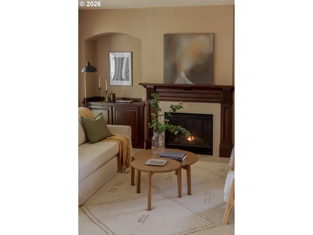 Living Room-Fireplace