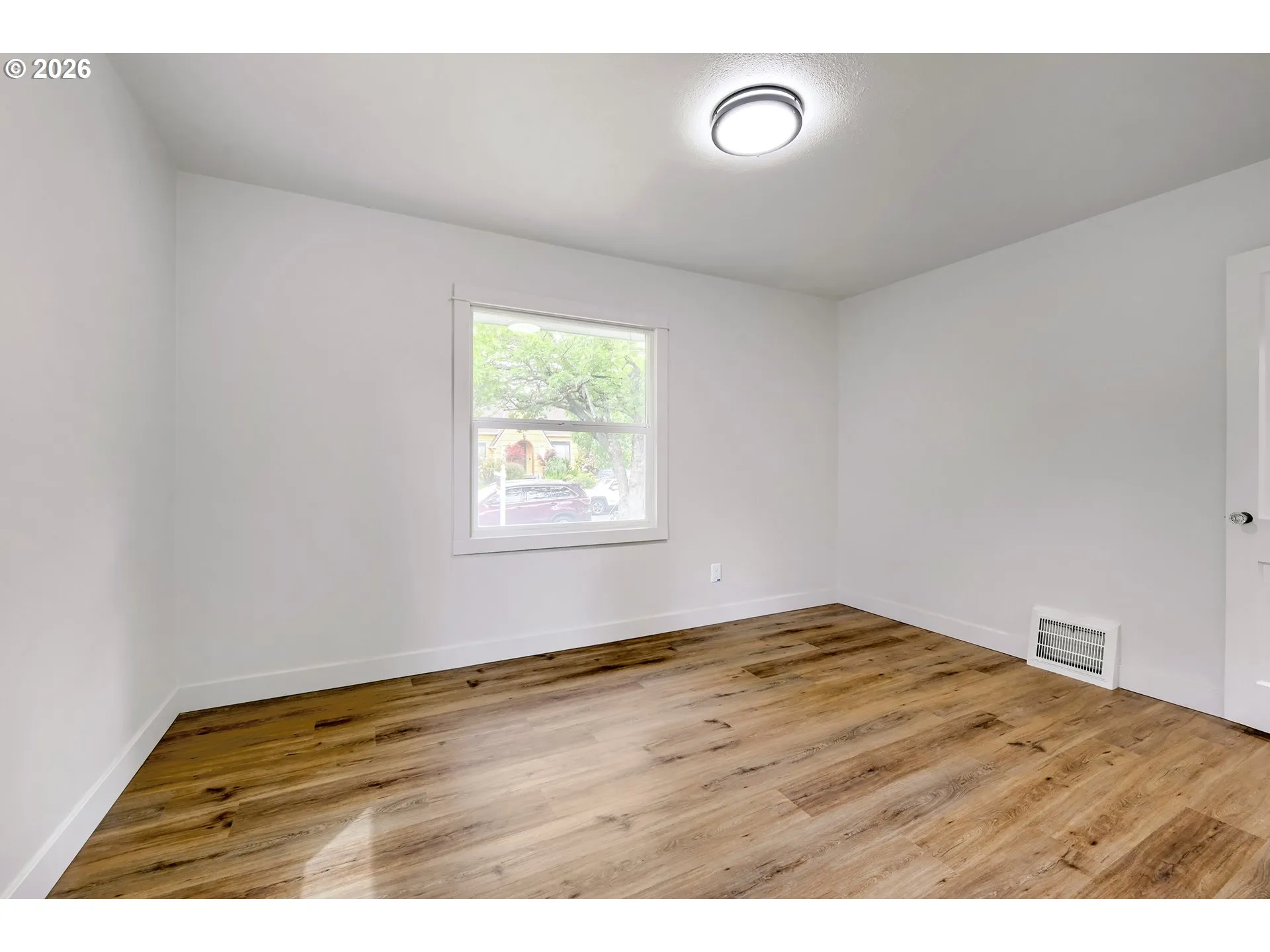 Bedroom-Main