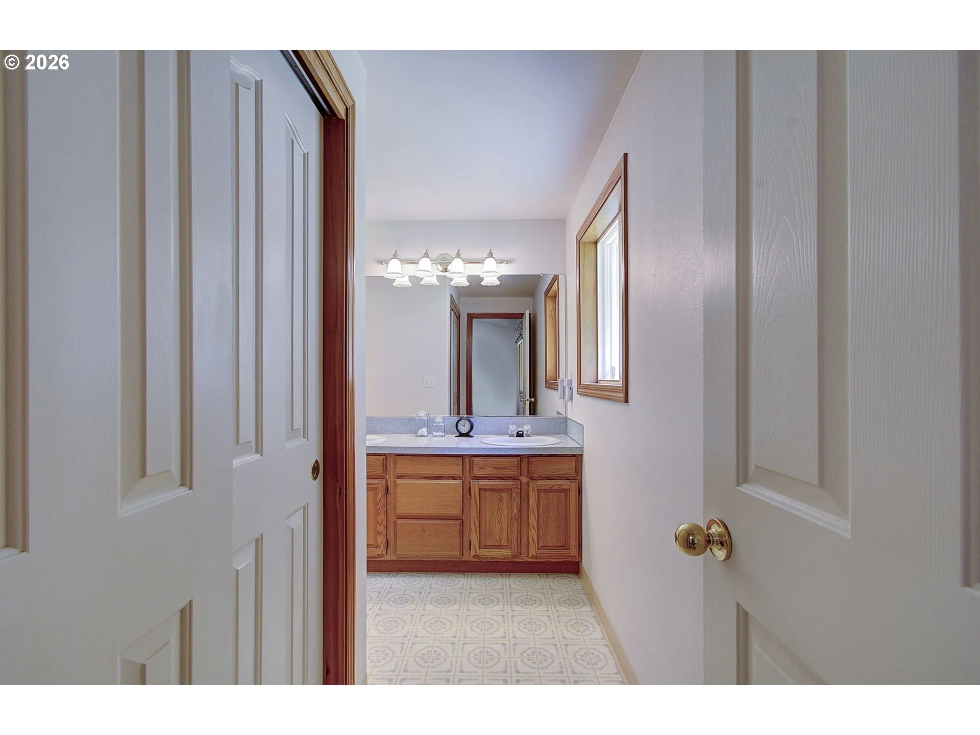 Bathroom, Attached