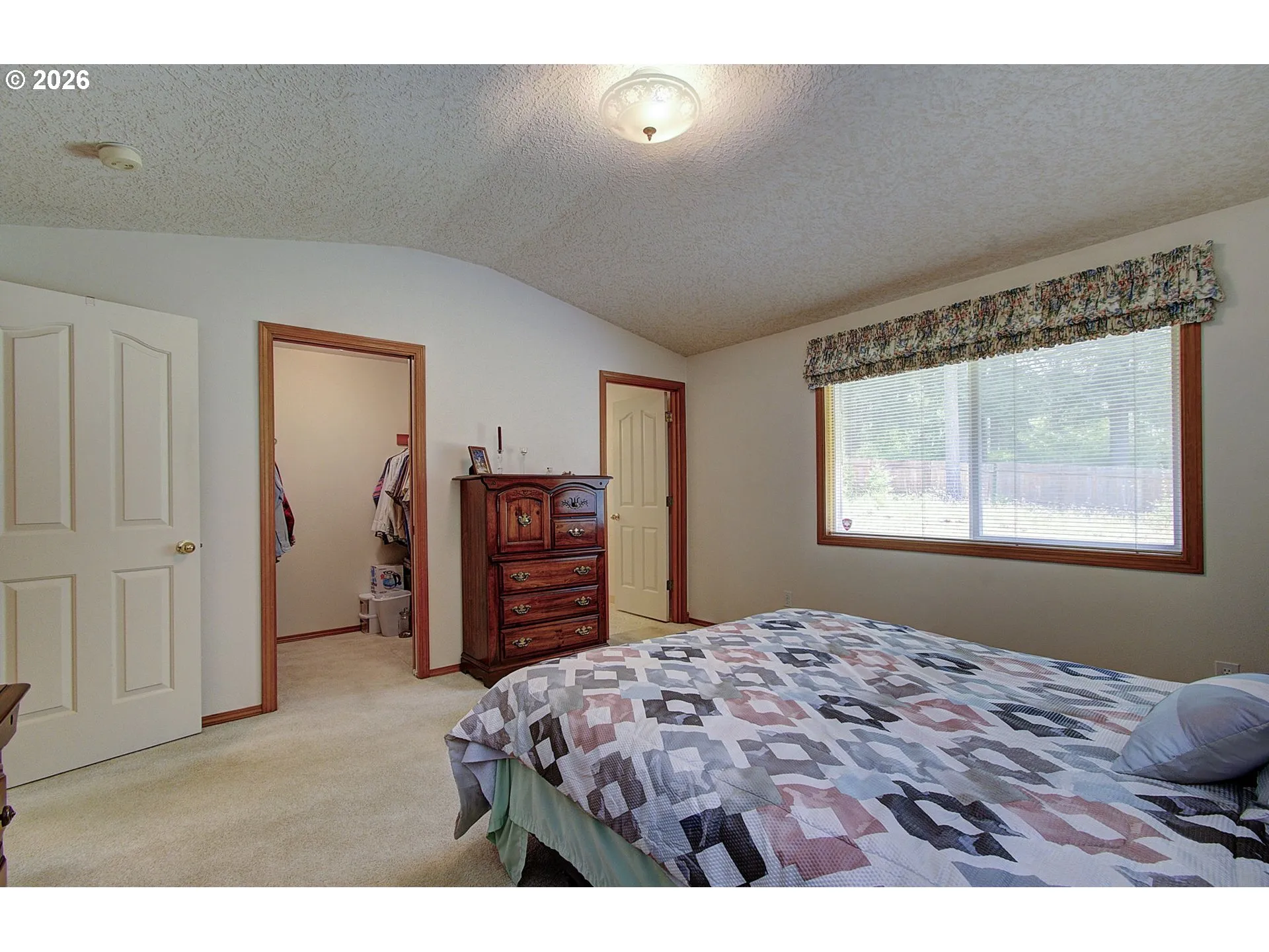 Bedroom, Primary