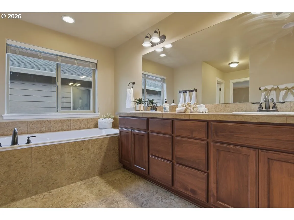 Bathroom-Garden Tub