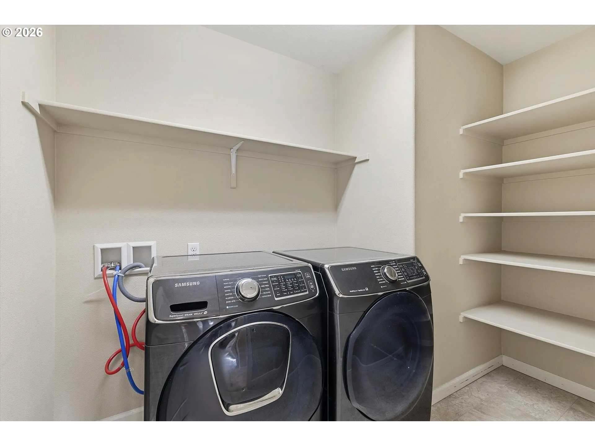 Laundry-Upper