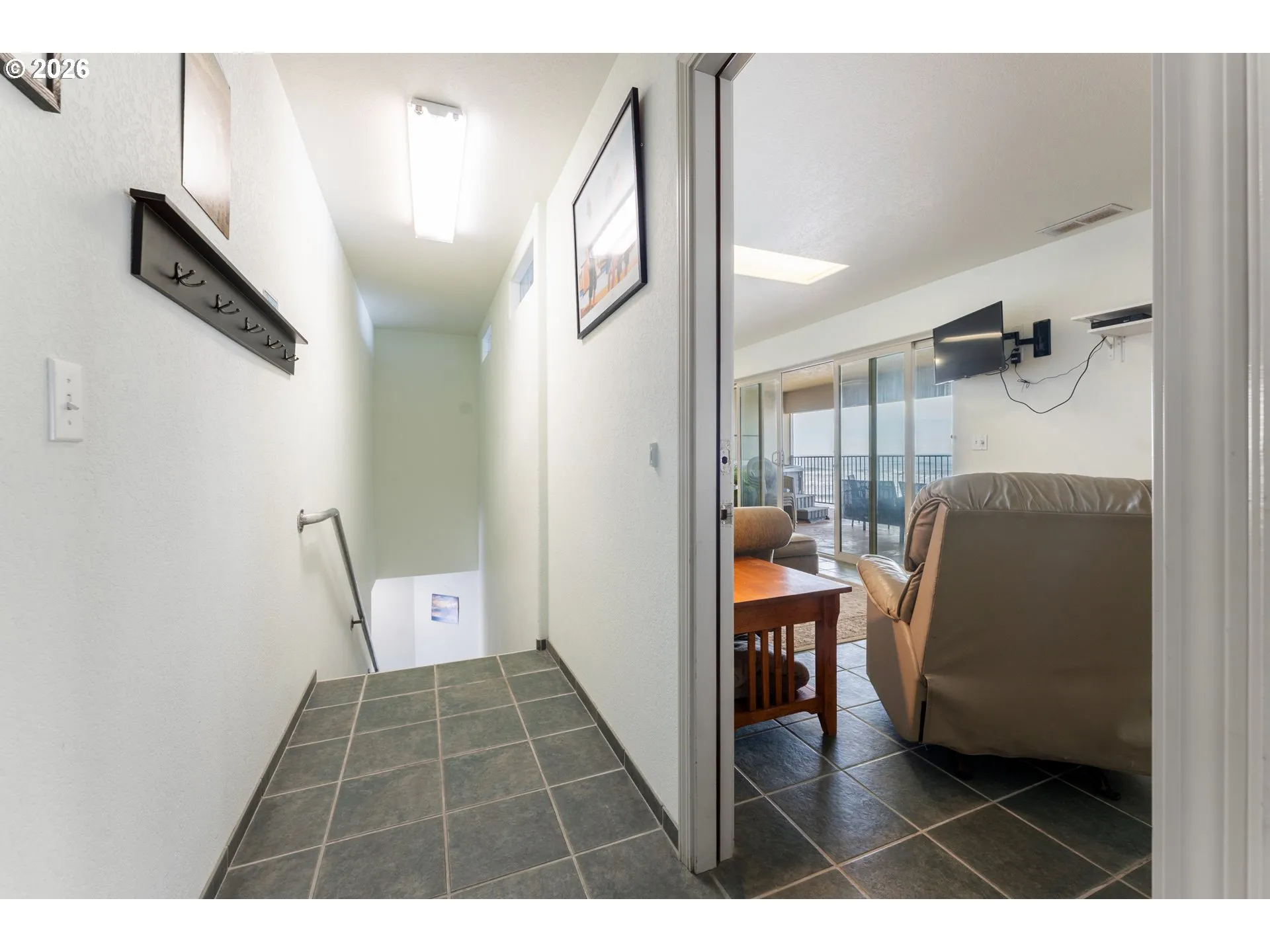 Hallway-Wide Angle/Fisheye