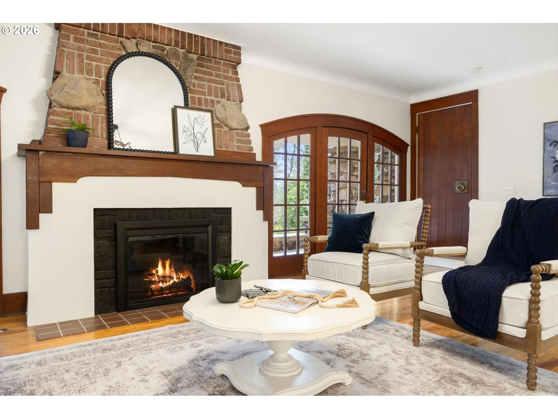 Living Room-Fireplace