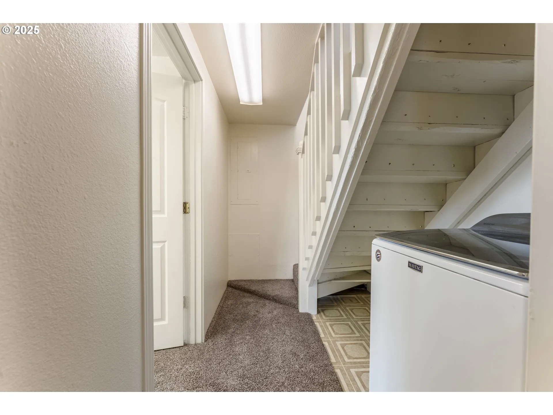 Bedroom, Owner's Suite-Main