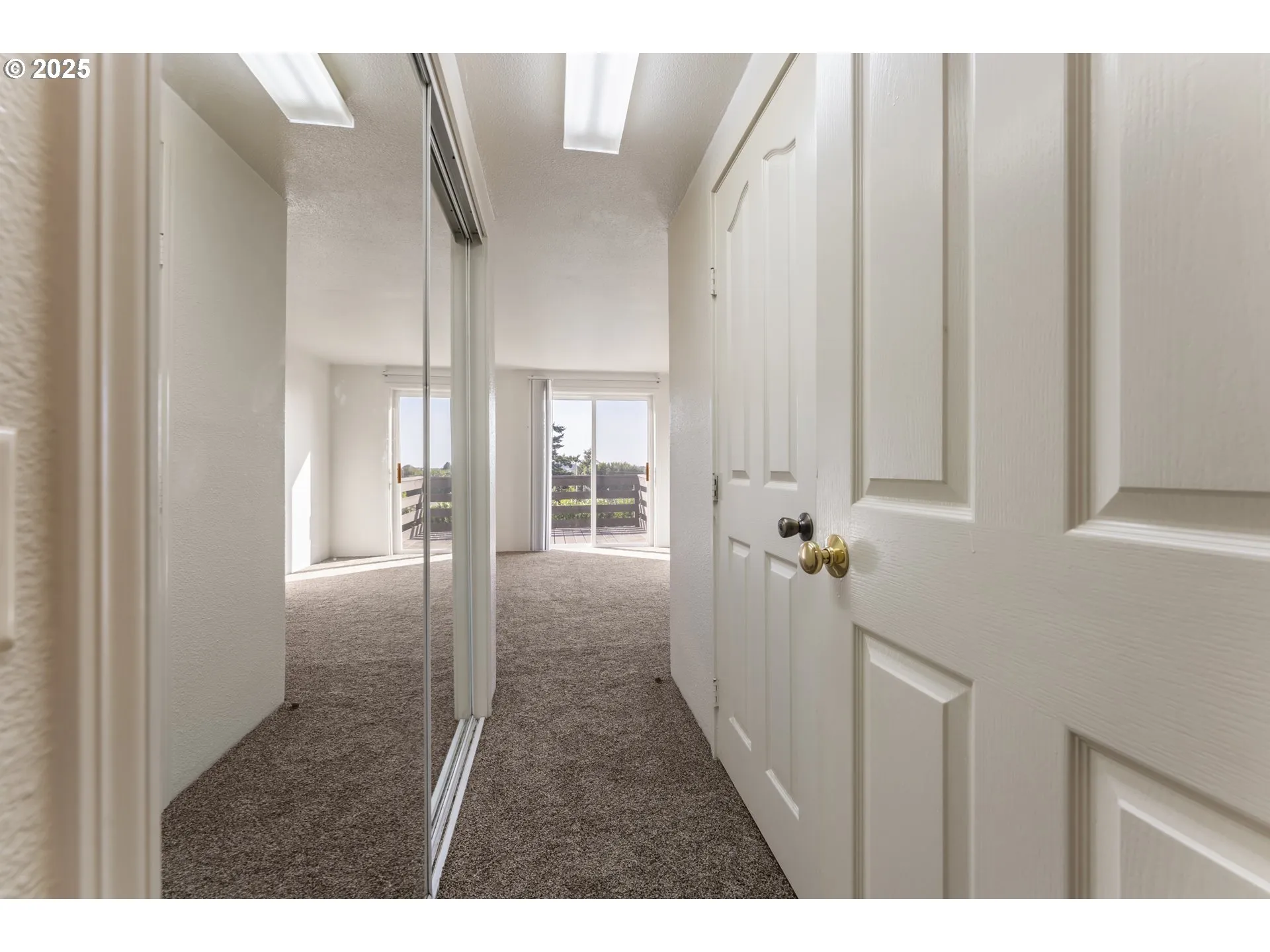 Bedroom, Owner's Suite-Main