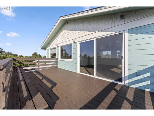 Deck-Upper