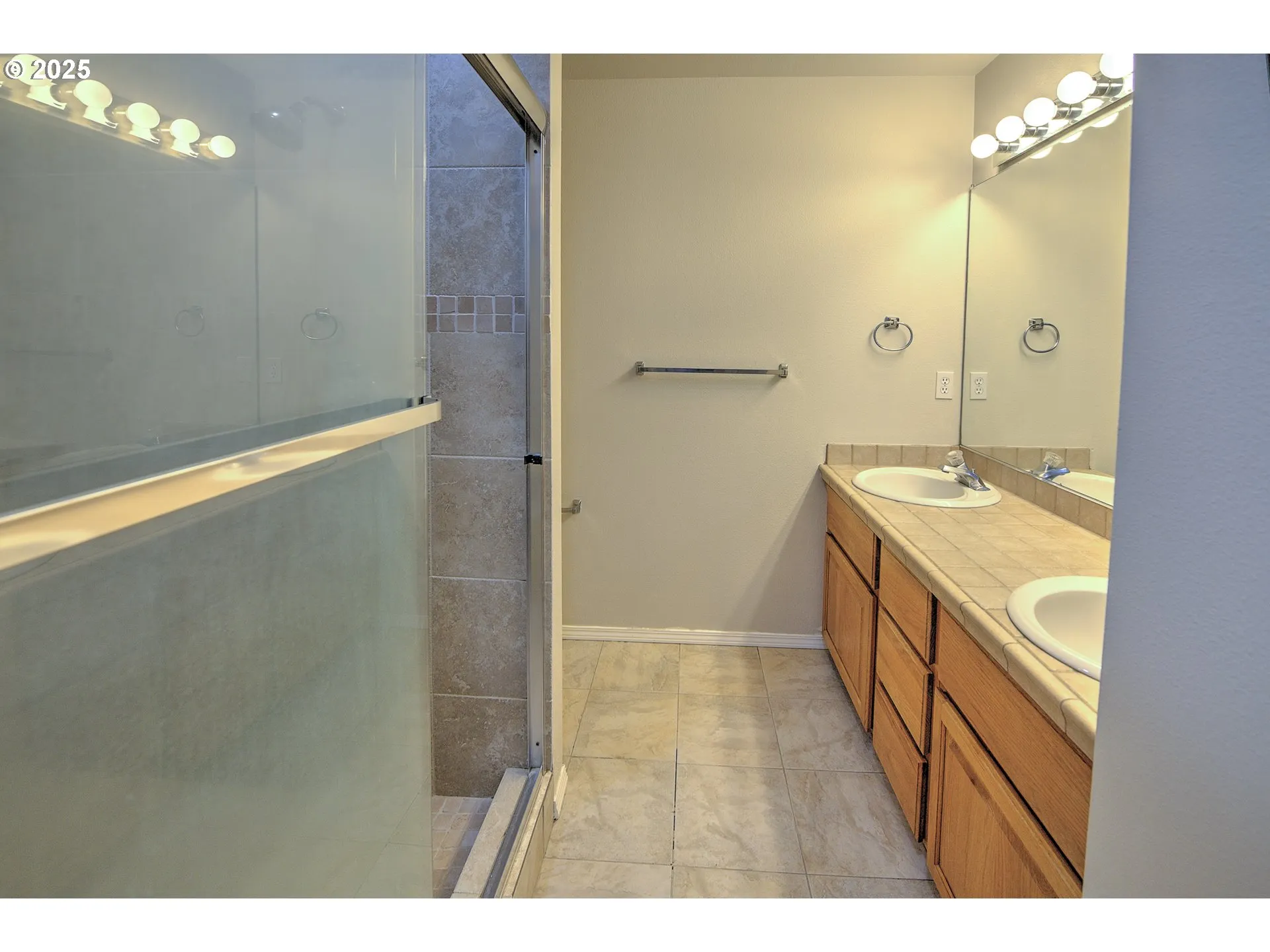 Bathroom, Attached-Walk in Shower
