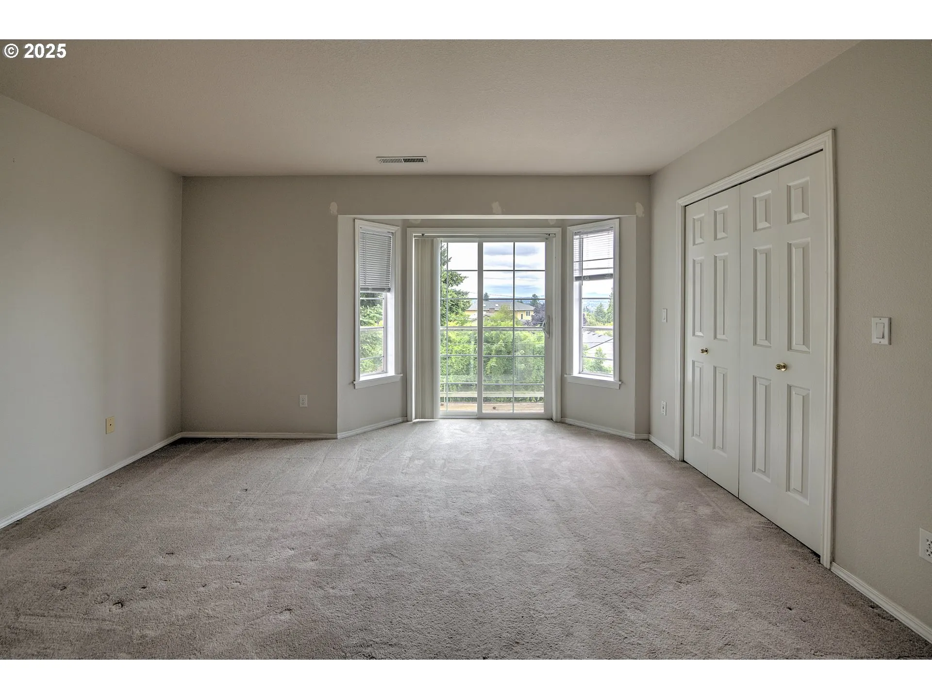 Bedroom, Primary-Upper