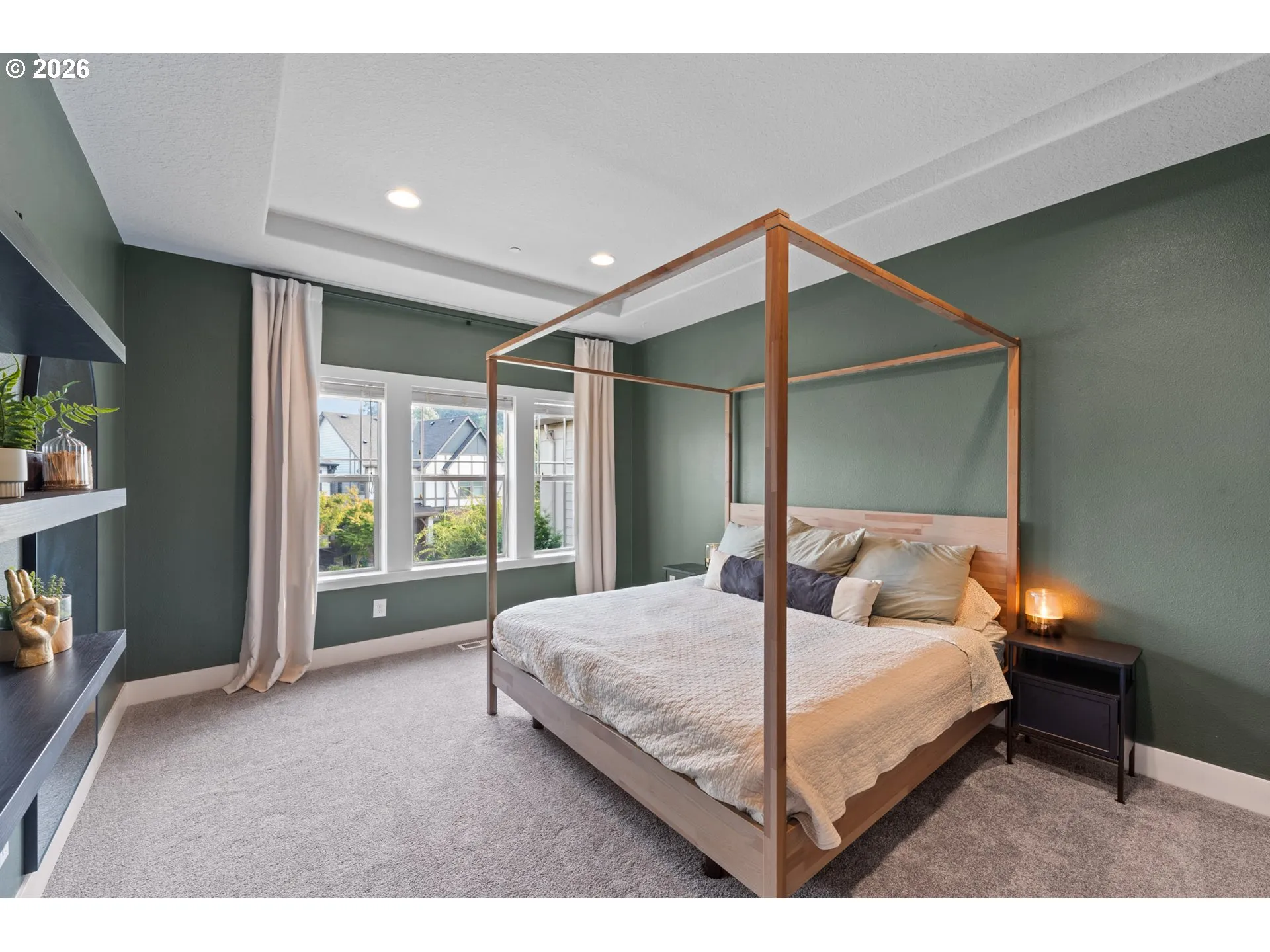 Bedroom, Primary