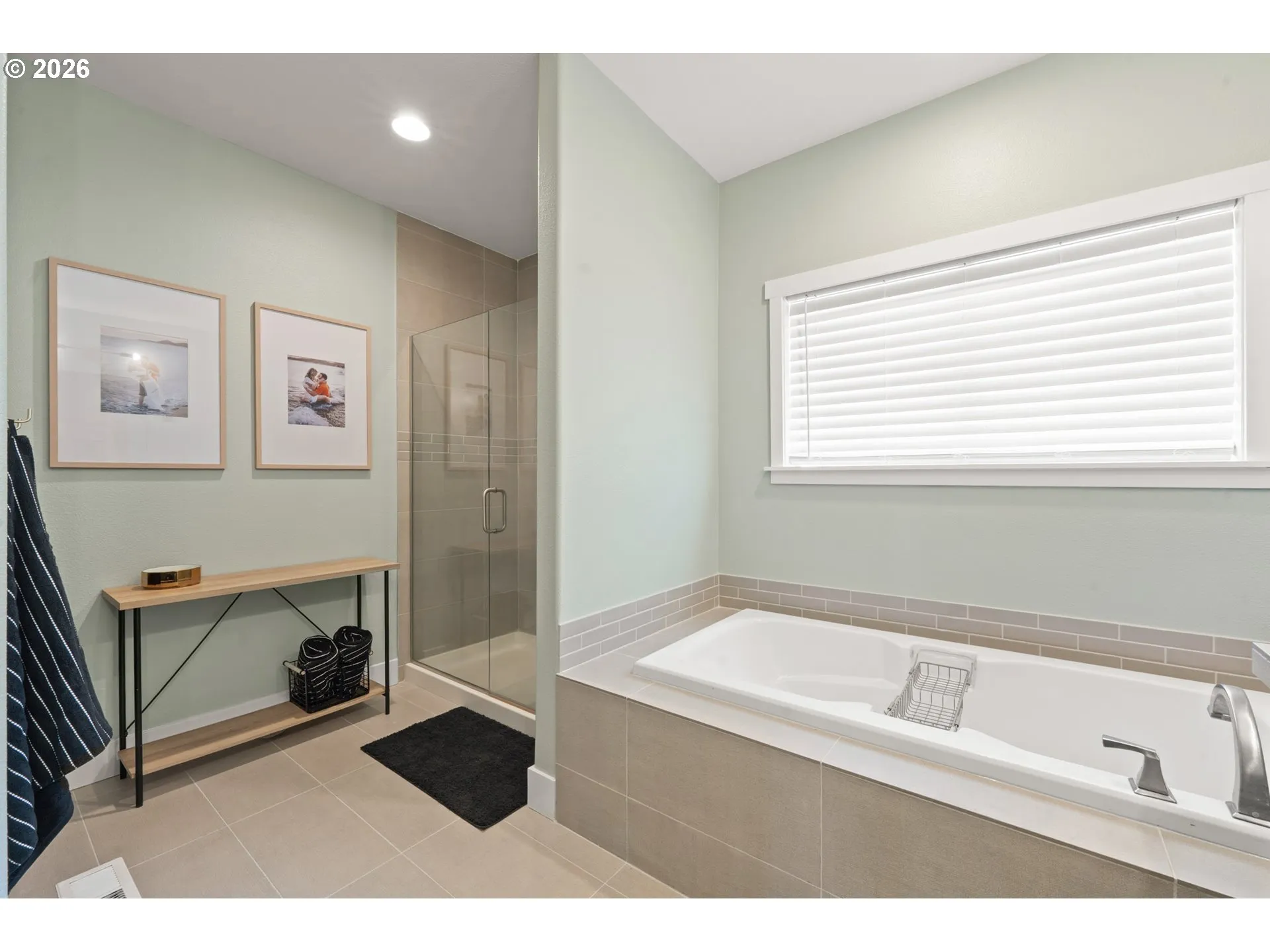 Bathroom, Attached-Garden Tub