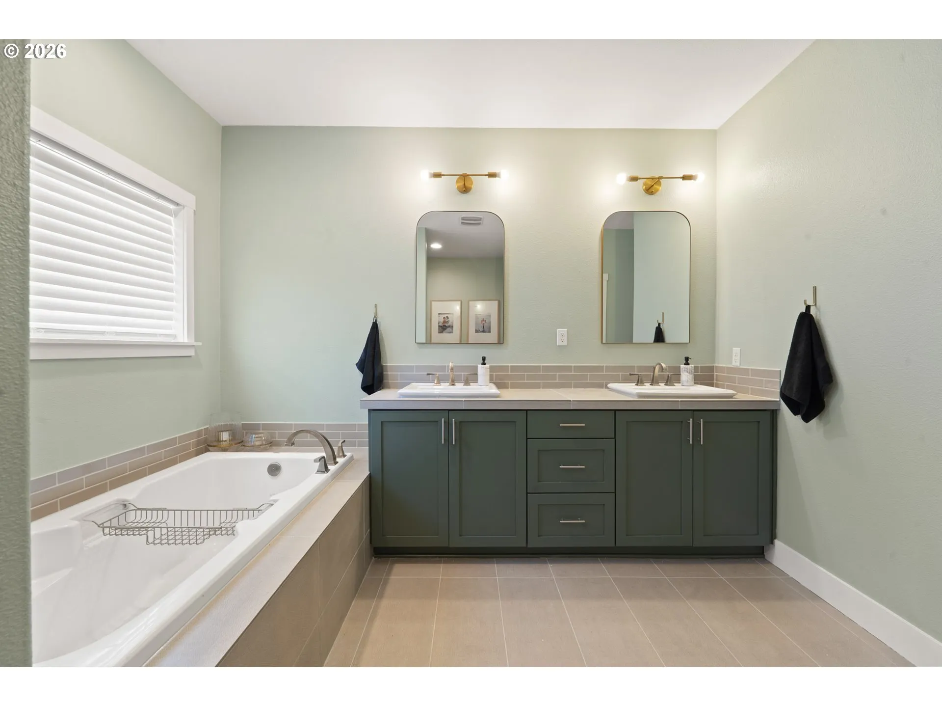 Bathroom, Attached-Double Sinks