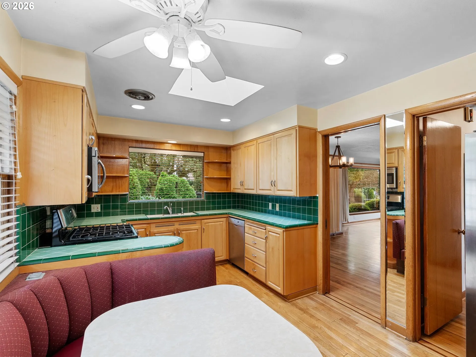 Kitchen-Eating Area