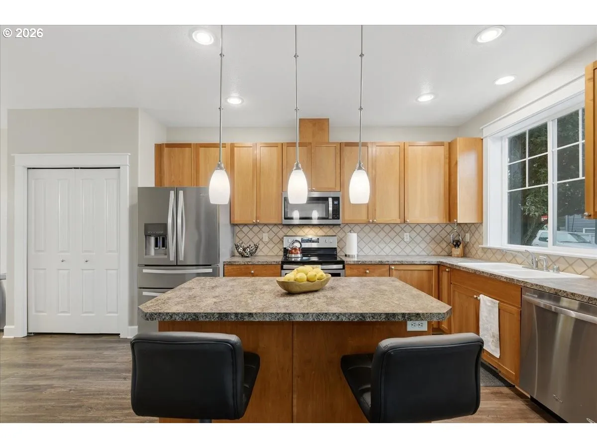 Kitchen-Island