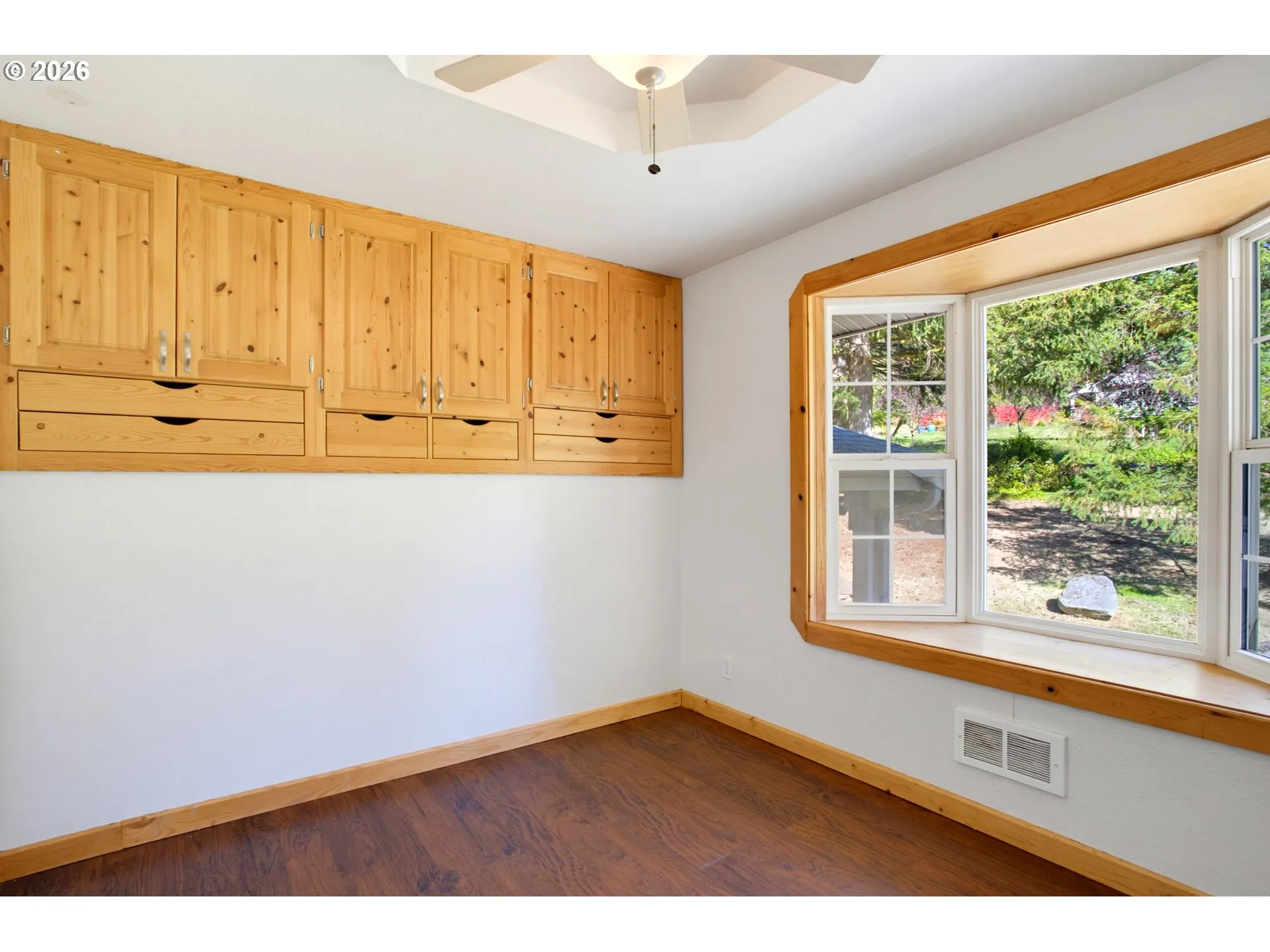 Bedroom-Ceiling Fan